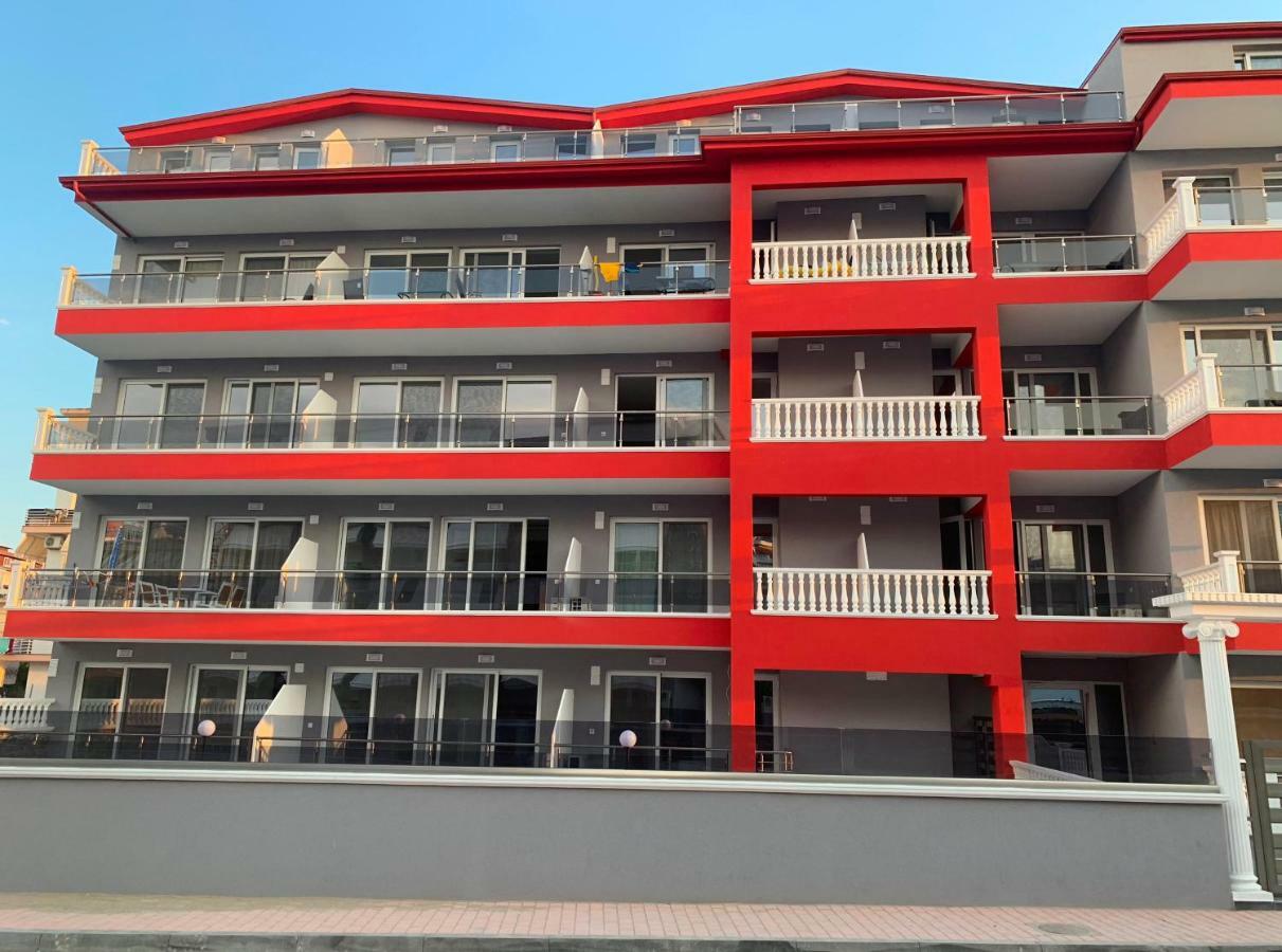 Red Luxury Aqua Aparthotel Paralía Екстериор снимка