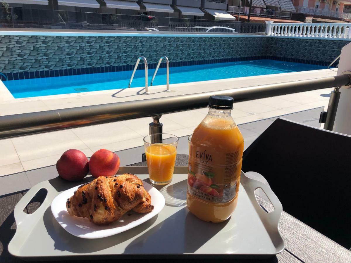 Red Luxury Aqua Aparthotel Paralía Екстериор снимка